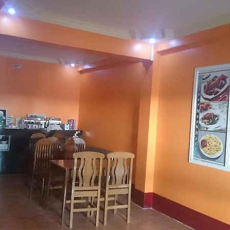 Silver Moon Hotel Yangon Eksteriør bilde
