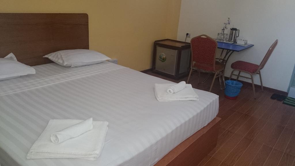 Silver Moon Hotel Yangon Eksteriør bilde