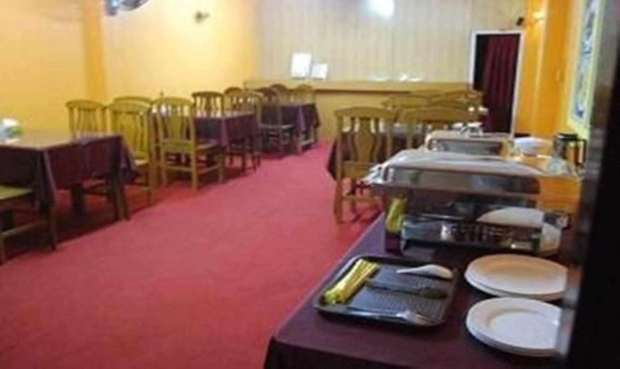 Silver Moon Hotel Yangon Eksteriør bilde